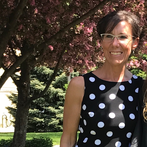 Meet your Posher, Pamela - Picture 3 of 5